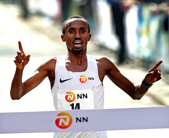 Dutch record holder Abdi Nageeye at the start of 39th NN Marathon Rotterdam